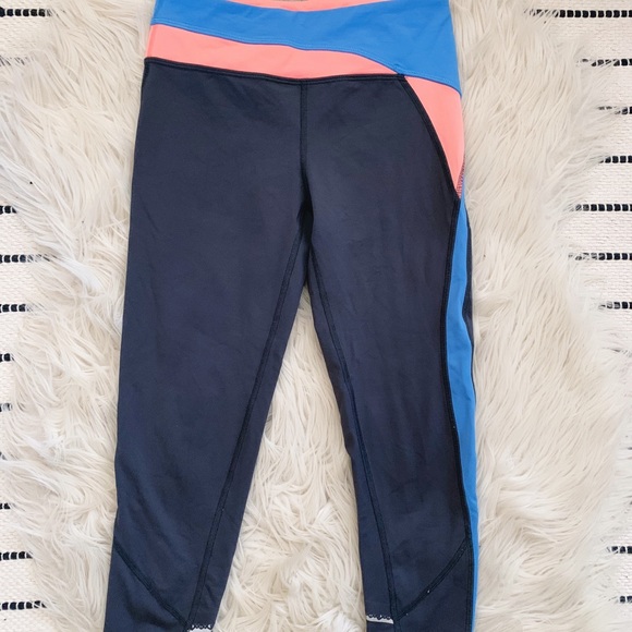 (SOLD) Ivivva Reflective Leggings - Picture 2 of 7